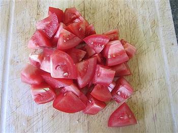 秋葵番茄炒鸡丁的做法步骤3