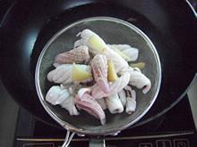 海鲜火锅的做法步骤7