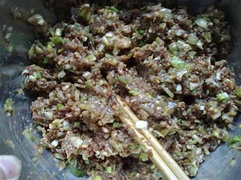 牛肉大葱水饺的做法步骤4