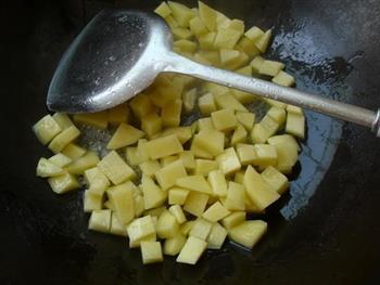 苏子叶泡菜烧土豆的做法步骤5