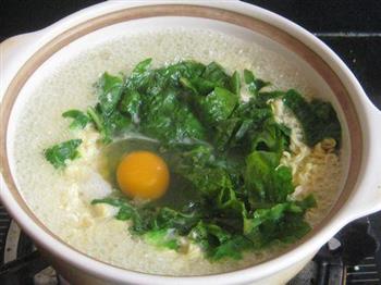 生菜叶鸡蛋煮泡面的做法步骤5
