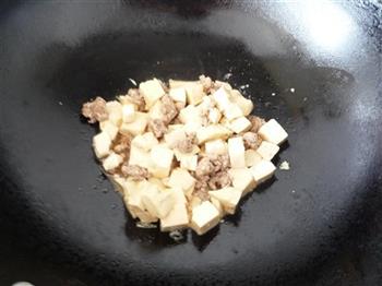 香菜肉末豆腐的做法步骤7