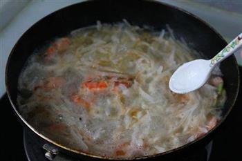 鲜虾萝卜丝汤的做法步骤5