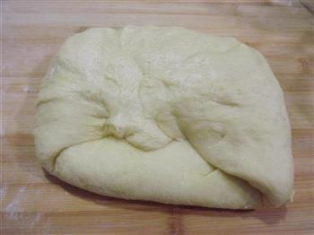花形椰蓉面包的做法步骤5
