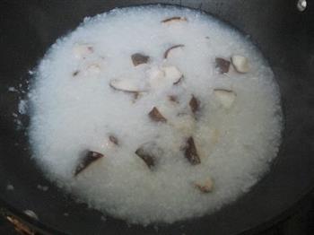 香菇鳕鱼粥的做法步骤5