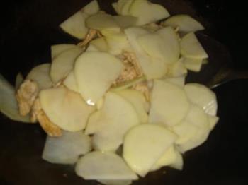 土豆烧鸡肉片的做法步骤5