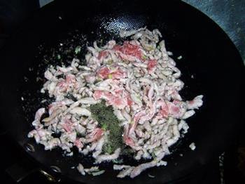 肉丝扁豆焖饭的做法步骤5