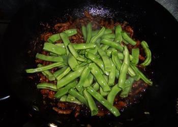 肉丝扁豆焖饭的做法步骤7