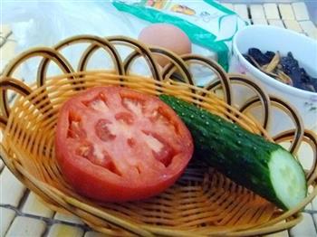 木樨番茄荞麦面的做法图解1
