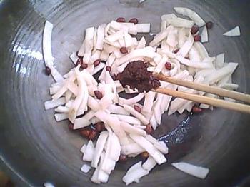 花生米豆瓣饵块的做法步骤8