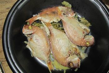 咸菜烤鱼锅的做法步骤8