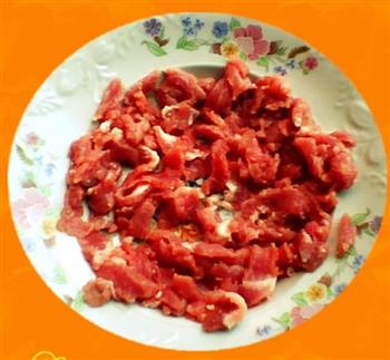 黄瓜炒肉的做法步骤2