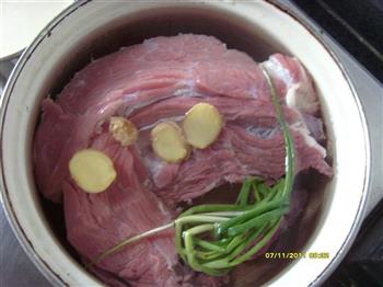 咖喱土豆烧牛肉的做法步骤2