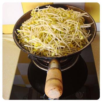 黄豆芽拌饭的做法步骤9