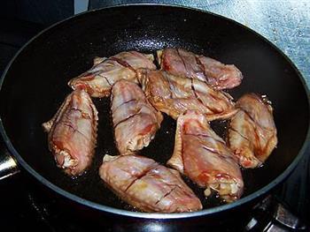 柠香蚝油煎焖鸡翅的做法步骤5