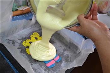 巧虎彩绘蛋糕卷的做法步骤8