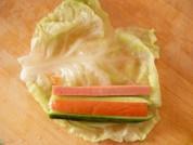 圆白菜美味蔬菜卷的做法步骤2