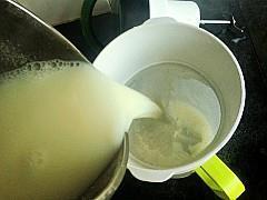 山药百合豆浆的做法步骤6
