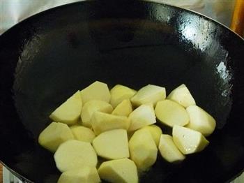 芋儿烧鸡块的做法步骤5