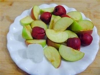 苹果山楂甜汤的做法步骤2