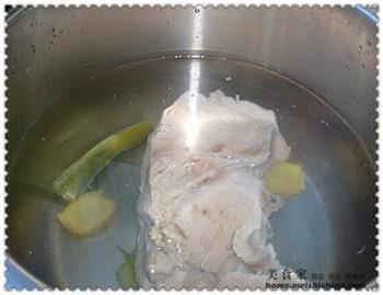 酸菜白肉汤的做法步骤3