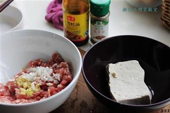 豆腐蒸肉的做法步骤1