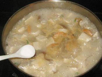 香菇海虾豆腐汤的做法步骤6