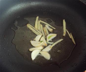 竹笋泡椒炒牛肉的做法步骤5