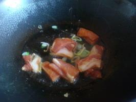 西葫芦香菇炒肉片的做法图解3