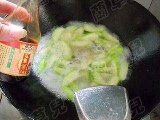 麻花丝瓜粉丝素汤的做法图解7