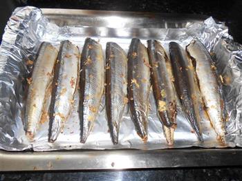 蒜烤秋刀鱼的做法步骤6