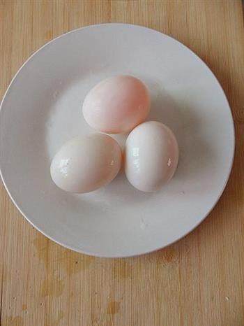 琥珀鸡蛋的做法图解2