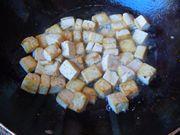 白菜帮烧豆腐的做法步骤3