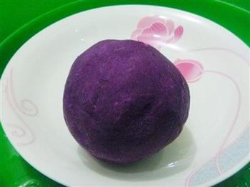 紫薯双色花卷的做法图解2