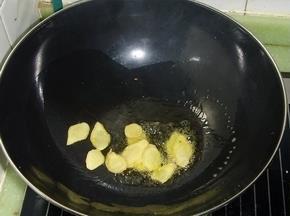 土豆炖鸭的做法图解3