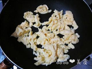 鲜虾鸡蛋卷的做法步骤8
