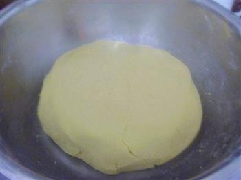 香煎黄米豆沙饼的做法图解3