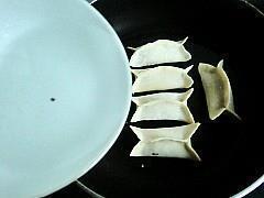 韩式辣白菜锅贴的做法步骤13