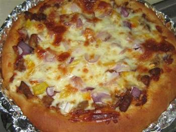 洋葱彩椒牛肉披萨的做法步骤14