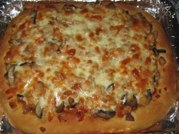蘑菇鸡肉披萨的做法步骤13
