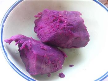紫薯糯米豆沙饼的做法图解1