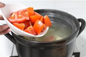 番茄黄豆排骨汤的做法图解5