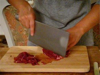黑椒蚝油牛肉的做法步骤3