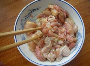 栗子鸡肉米饭的做法步骤3