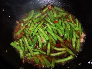 香辣干煸扁豆的做法步骤7
