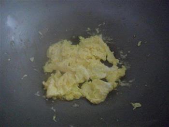 木耳炒鸡蛋的做法步骤4