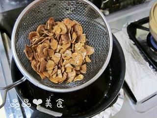 海藻豆腐色拉的做法步骤2