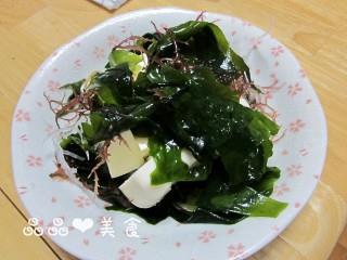 海藻豆腐色拉的做法步骤7