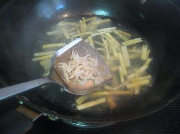 竹笋虾米蛋汤的做法步骤3