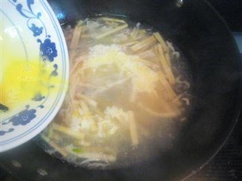 竹笋虾米蛋汤的做法步骤4